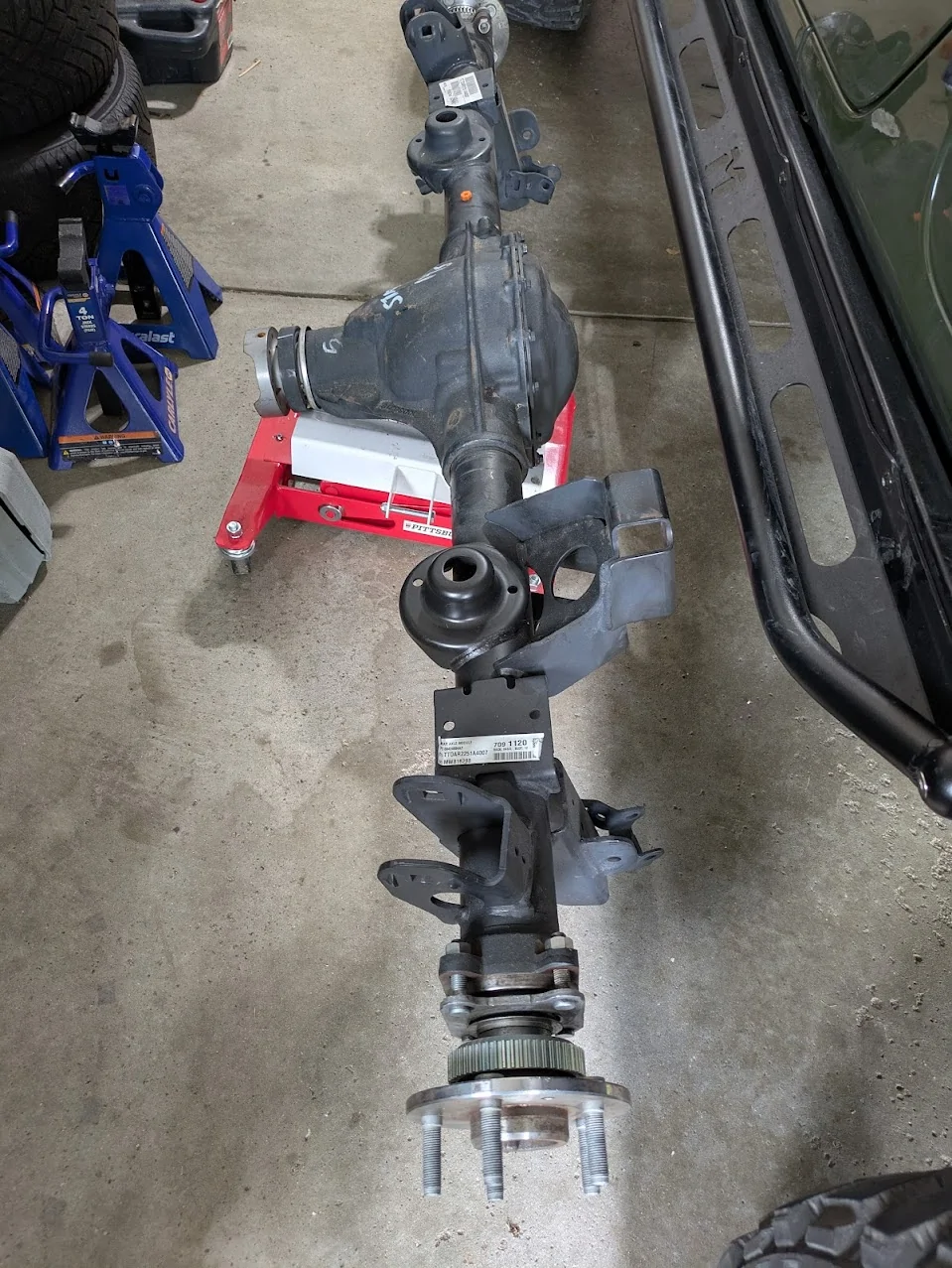 Jeep Wrangler JL M220 rear full float axle shaft replacement? 1771091211987-d8