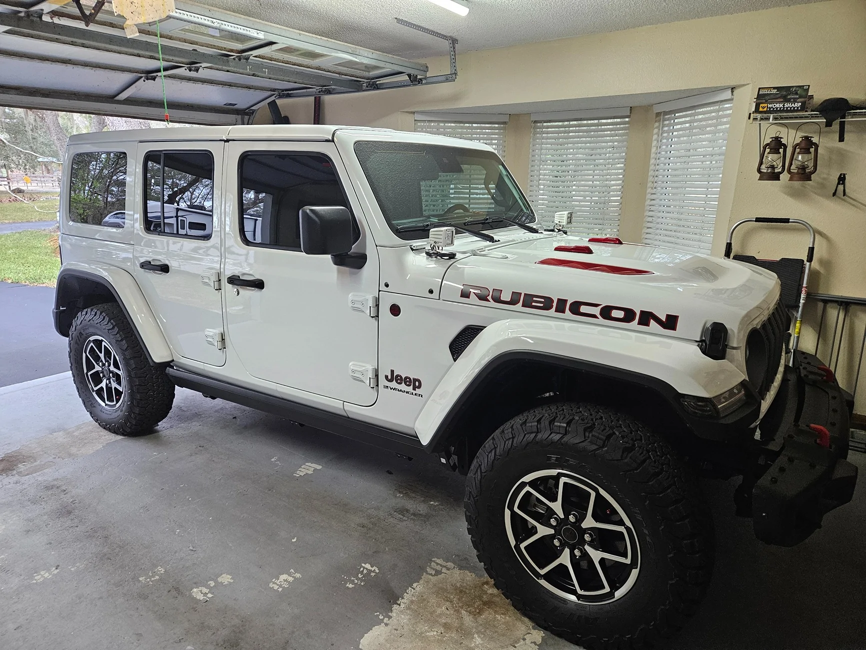 Jeep Wrangler JL AMP Power Steps 20260216_165246[1]