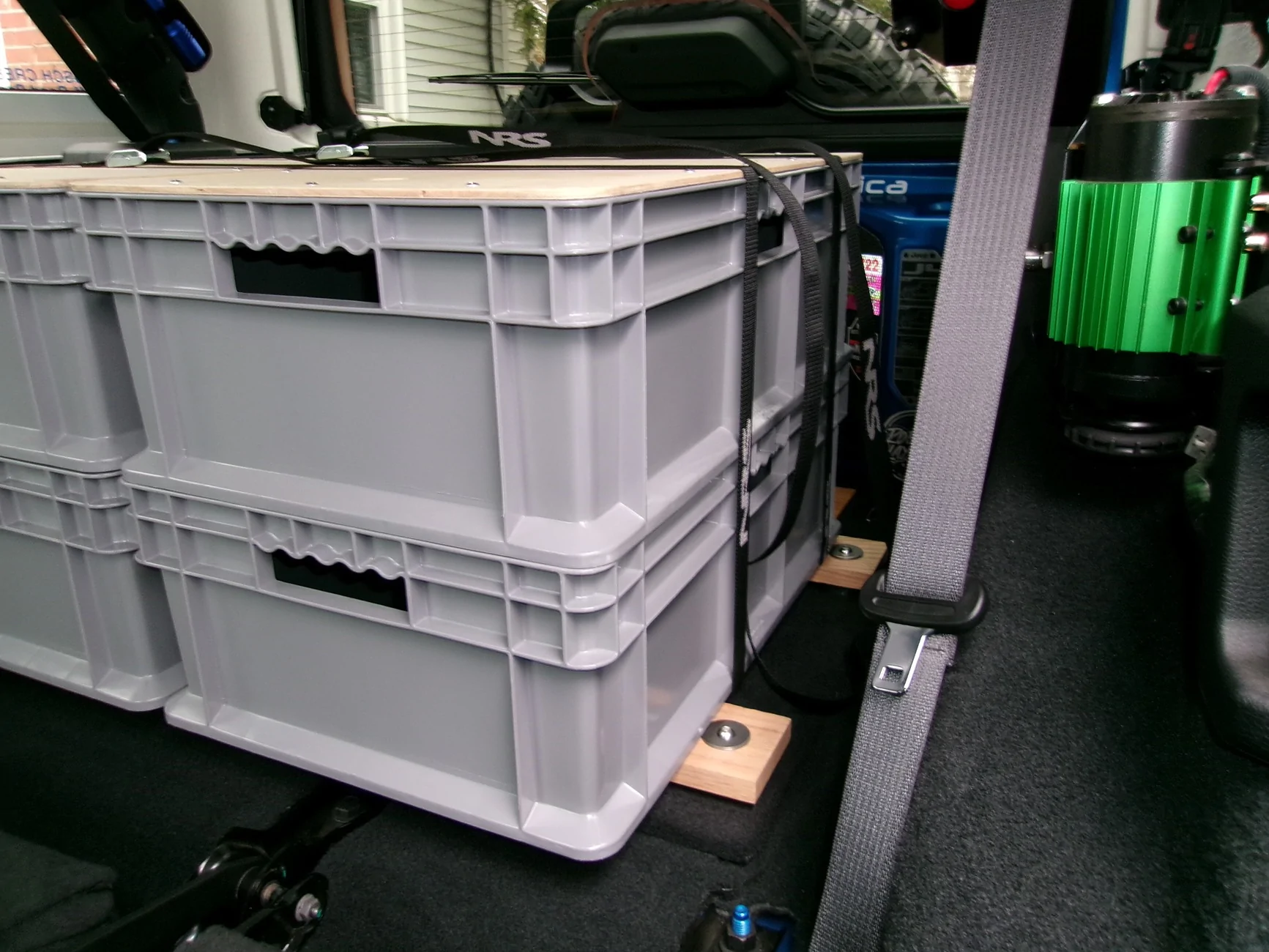 Jeep Wrangler JL Show us your Jeep's rear storage setups 1771441785579-2n