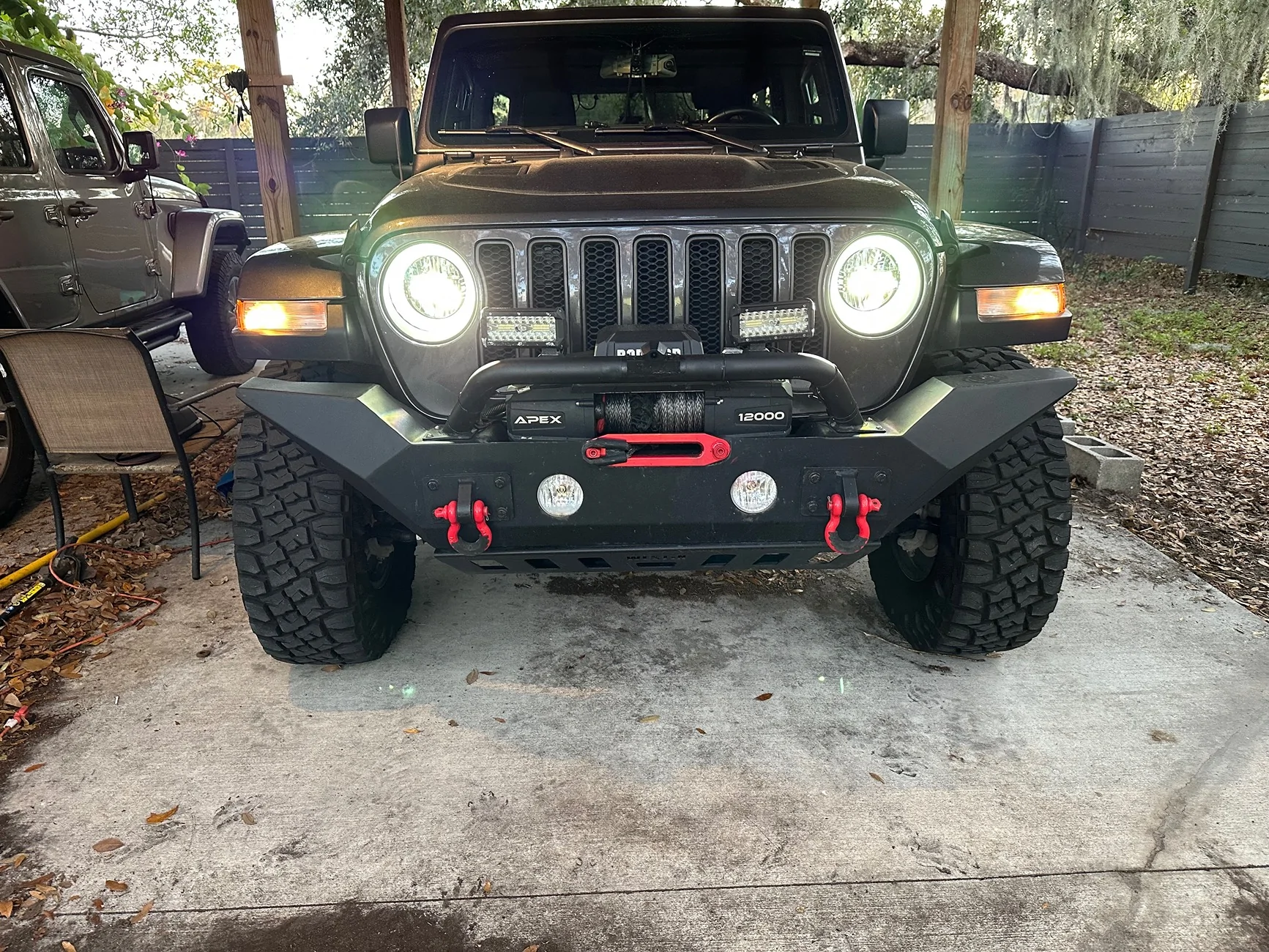 Jeep Wrangler JL TRUE MODS 9 Inch Round LED Headlights IMG_3446