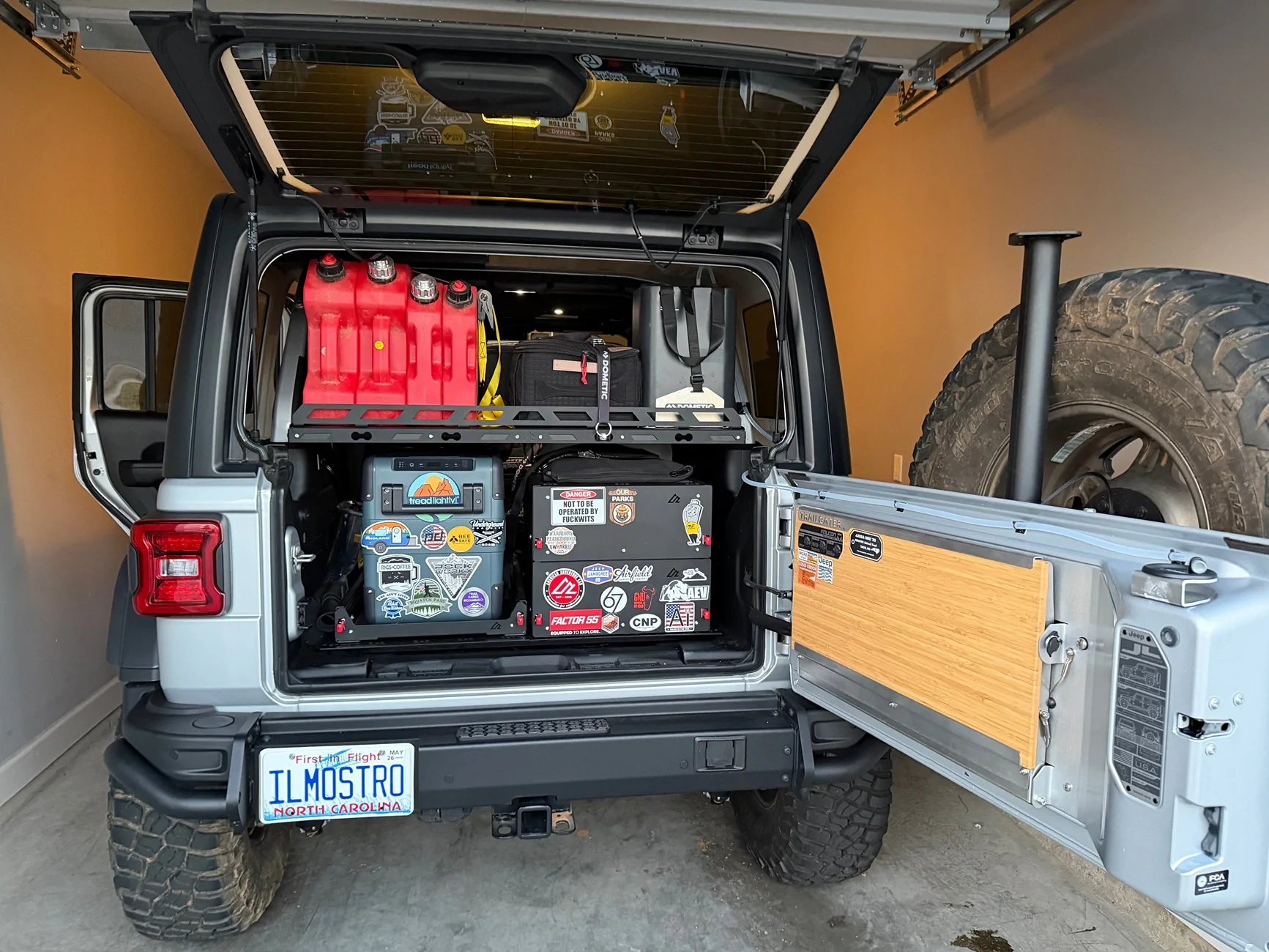 Jeep Wrangler JL Show us your Jeep's rear storage setups IMG_5518