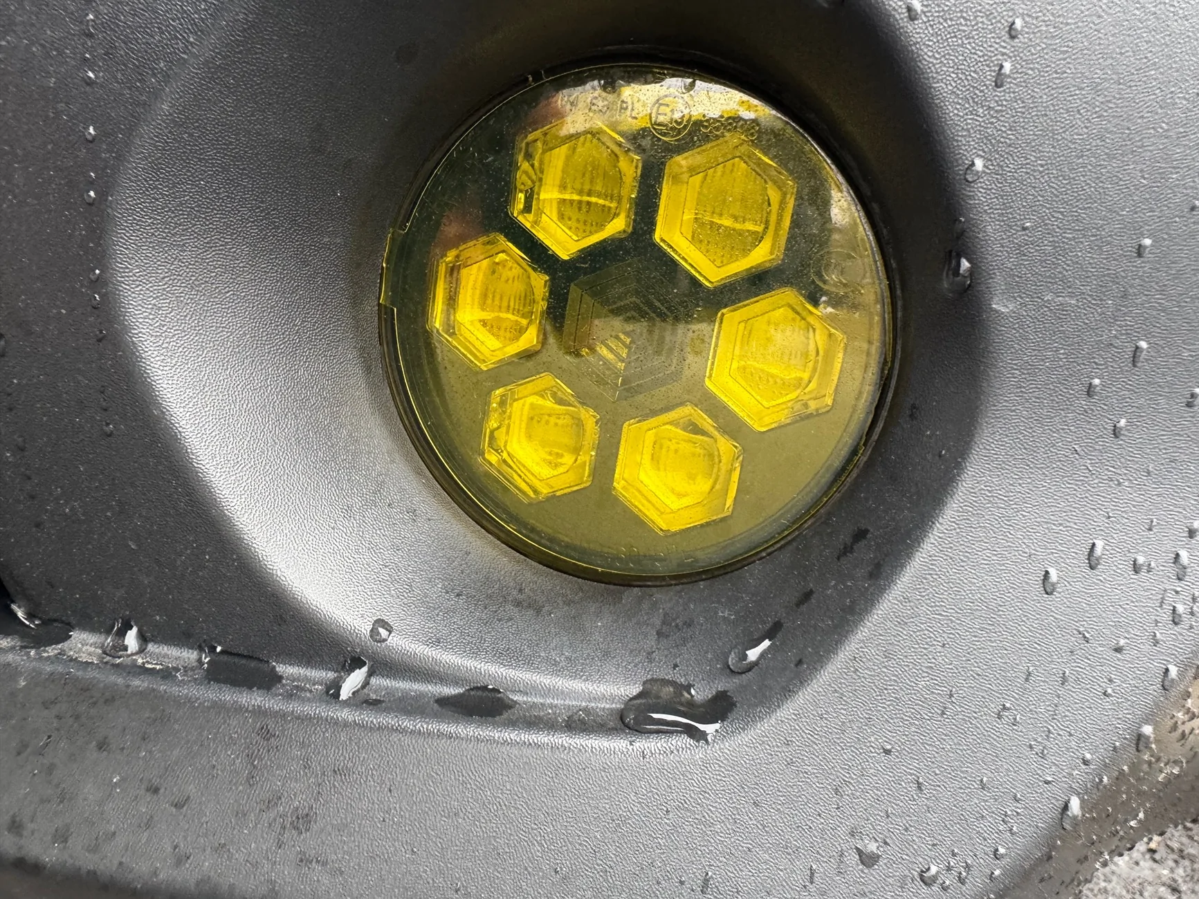 Jeep Wrangler JL OEM fog lights IMG_1228