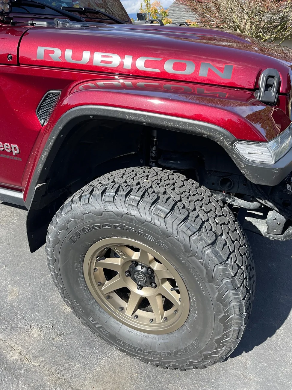 Jeep Wrangler JL Need help choosing bronze wheel IMG_4148