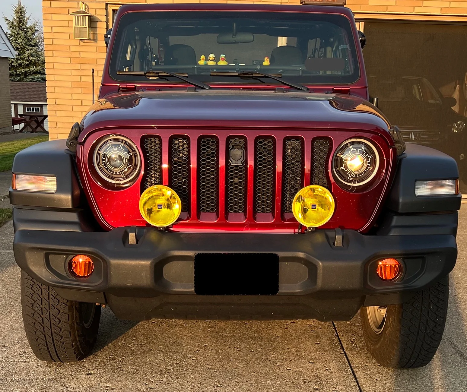 Jeep Wrangler JL OEM fog lights IMG_2696 redacted
