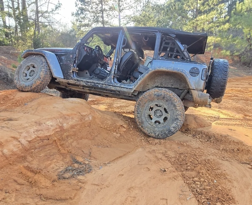 Jeep Wrangler JL Pizza Cutter Size List & Appreciation Thread Screenshot_20260223_131035_Photos