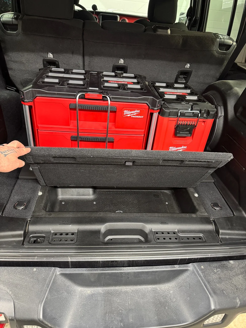 Jeep Wrangler JL Show us your Jeep's rear storage setups IMG_3512