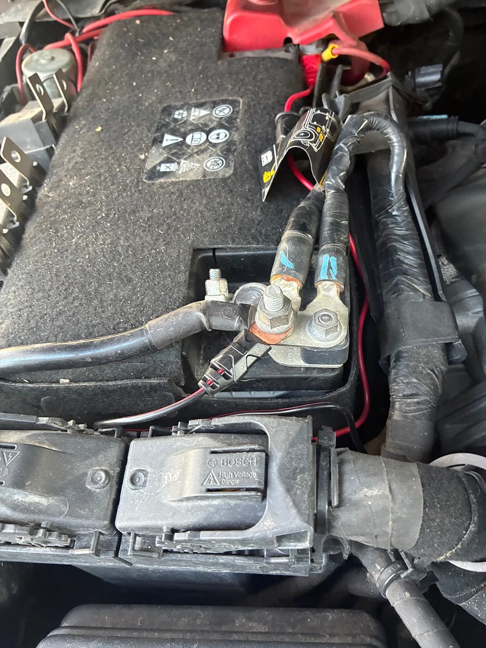 Jeep Wrangler JL Trickle Charger? IMG_0296