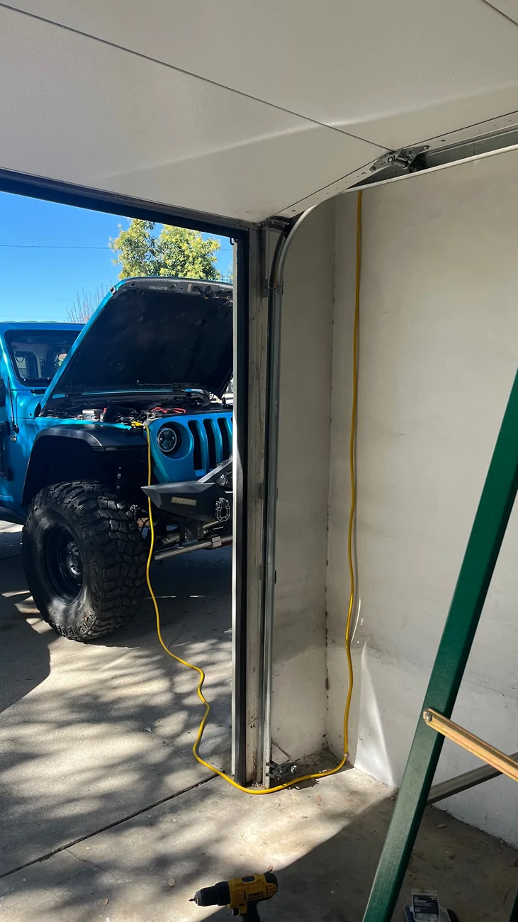 Jeep Wrangler JL Trickle Charger? 79408263210__CCC19B7C-B6C9-4DD7-9877-3F14DD7A89BE.fullsizerender