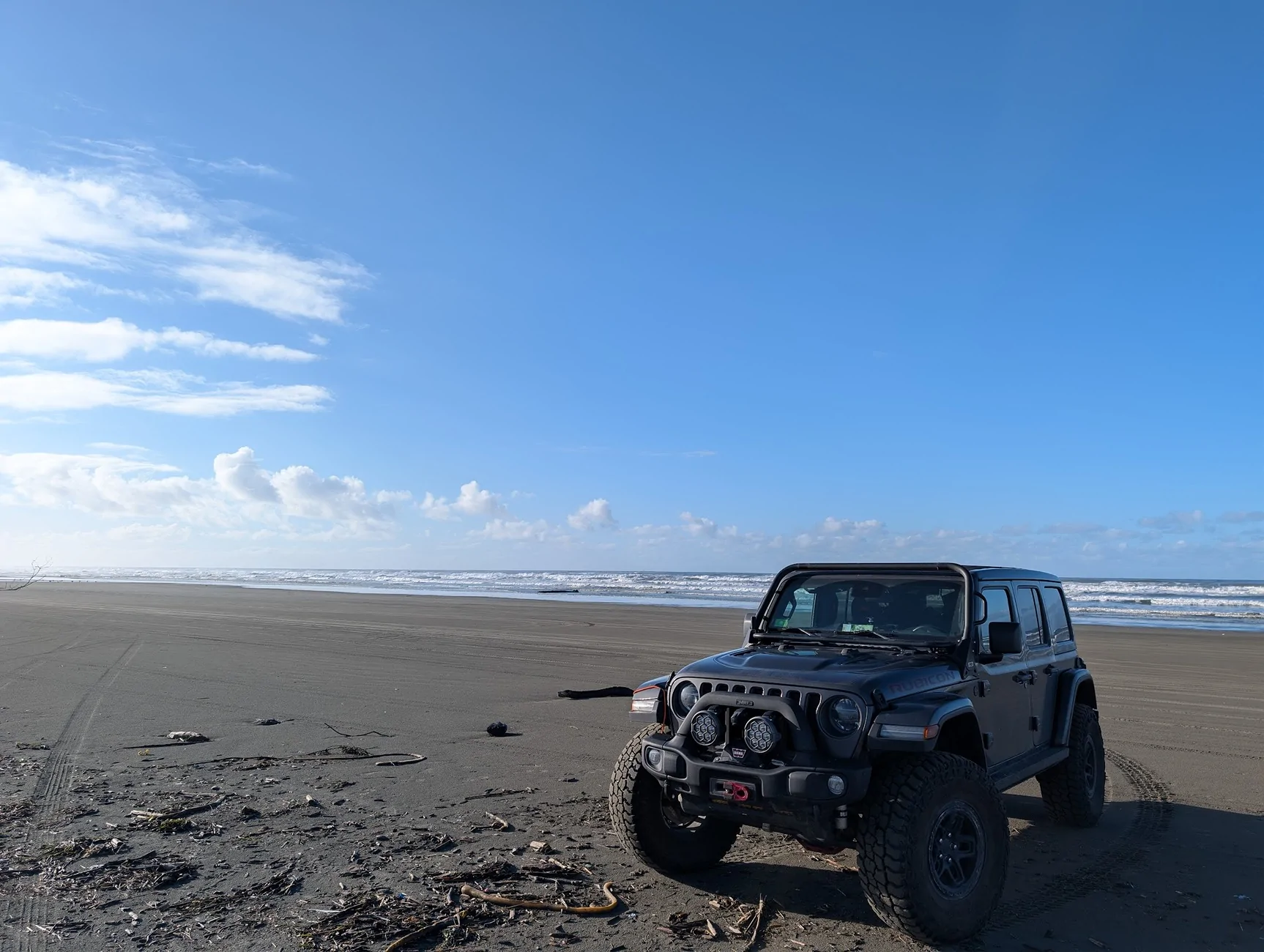 Jeep Wrangler JL Pictures of a 4.75 or 5 inch lift on a 2021 jlu rubicon wrangler unlimited? PXL_20260105_190951461