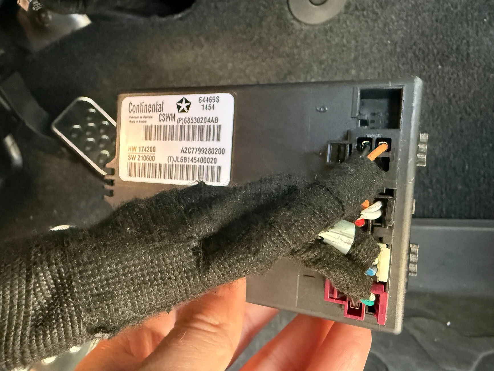 Jeep Wrangler JL Heated Steering Wheel - It can be done. IMG_1062