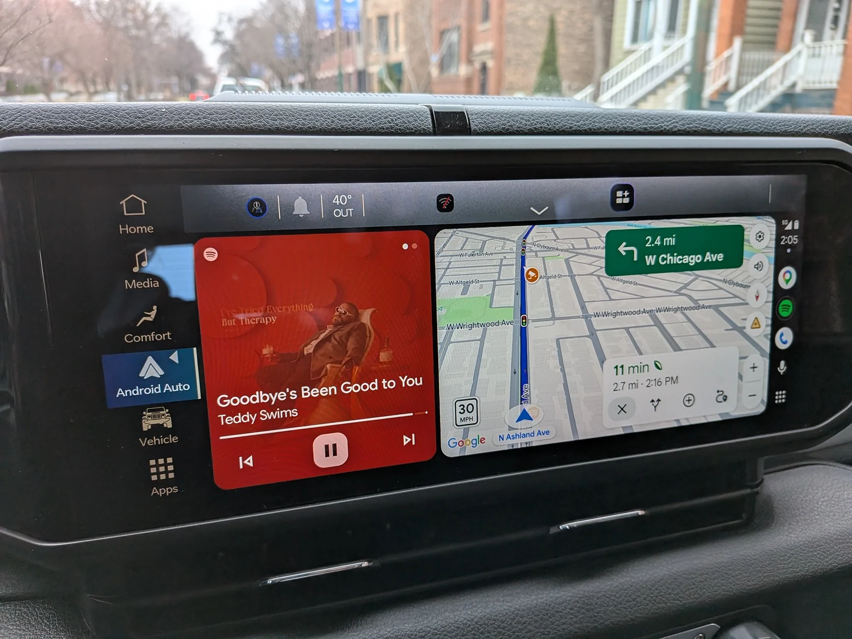 Jeep Wrangler JL 2025 Uconnect? PXL_20260310_190525533