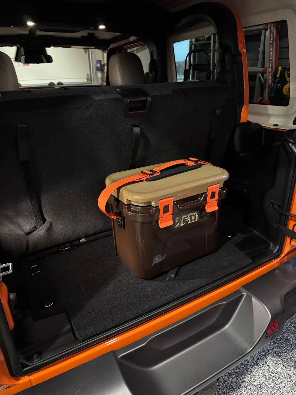Jeep Wrangler JL Best behind-the-back-seat cooler? #2doorproblems IMG_7541