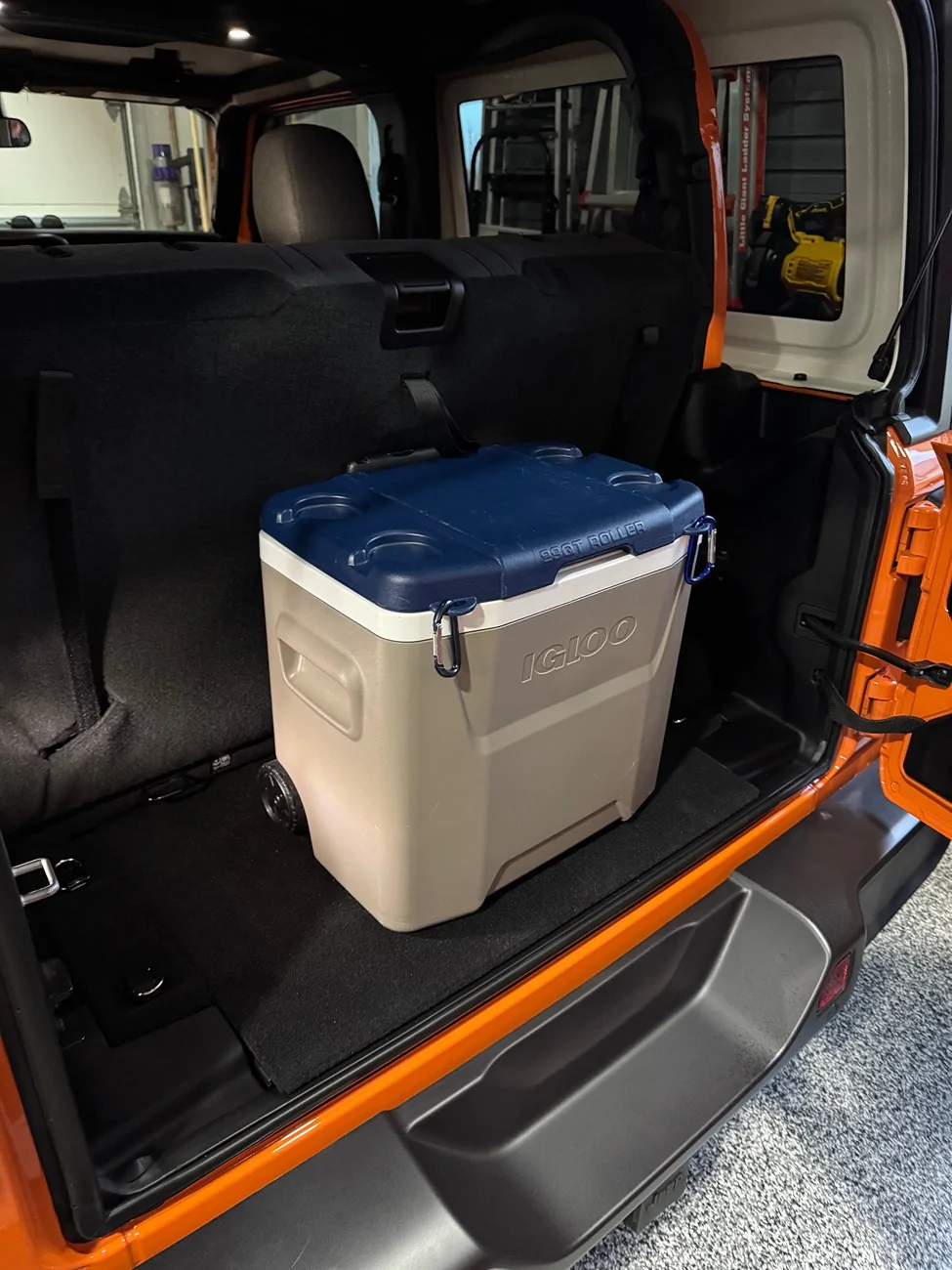 Jeep Wrangler JL Best behind-the-back-seat cooler? #2doorproblems IMG_7543