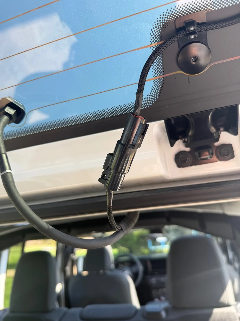 Jeep Wrangler JL Help adding quick disconnect to rear defrost IMG_9765