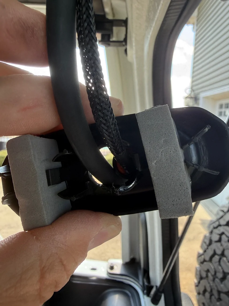 Jeep Wrangler JL Help adding quick disconnect to rear defrost IMG_9767