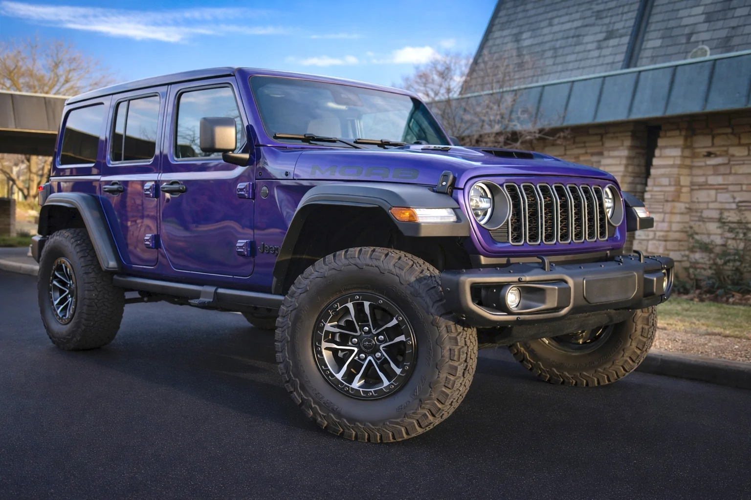 Jeep Wrangler JL 2026 Moab 392 - First Photo 850_5024 blue sky ps
