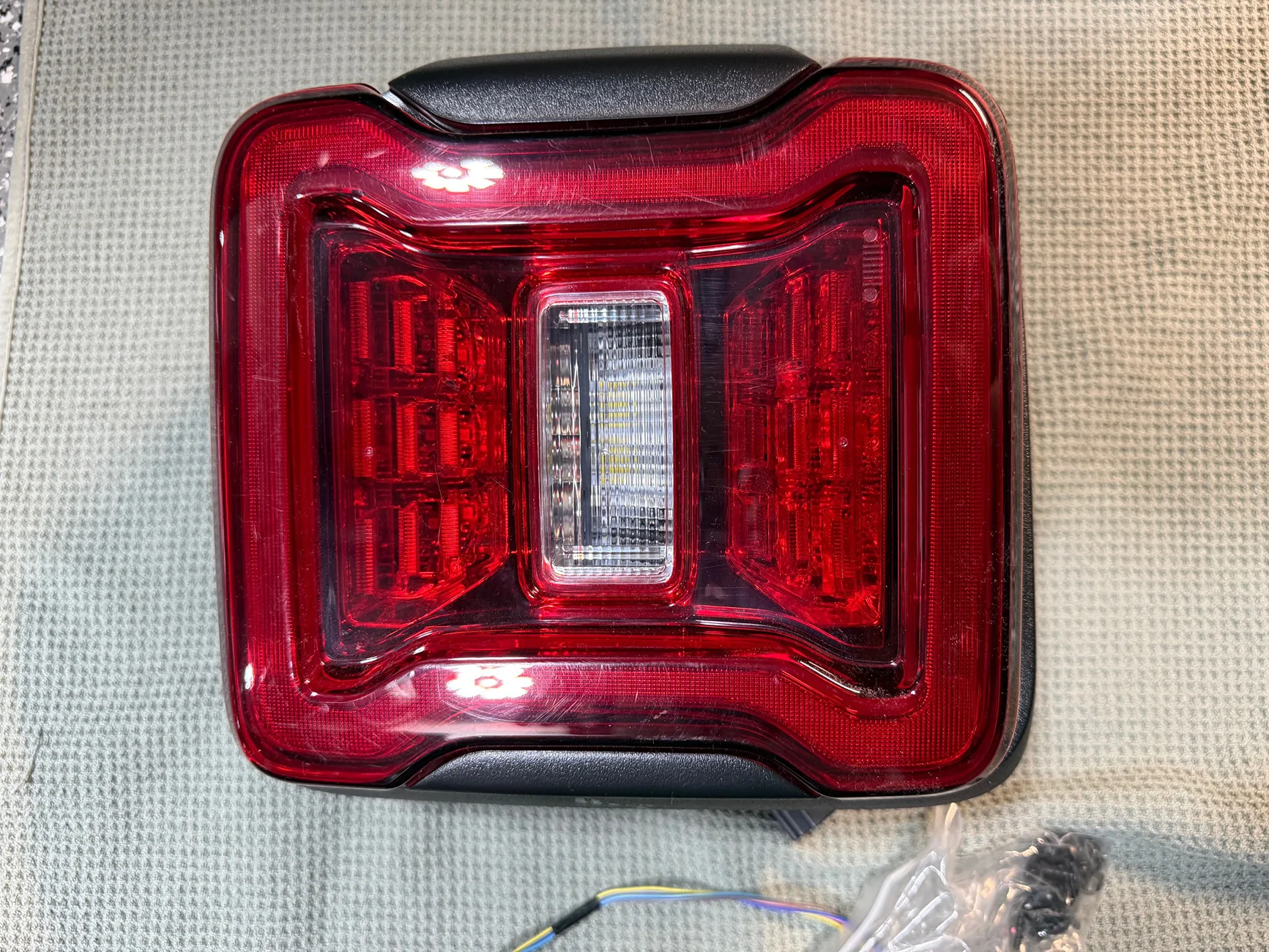 Jeep Wrangler JL OEM LED Brake Lights IMG_6610