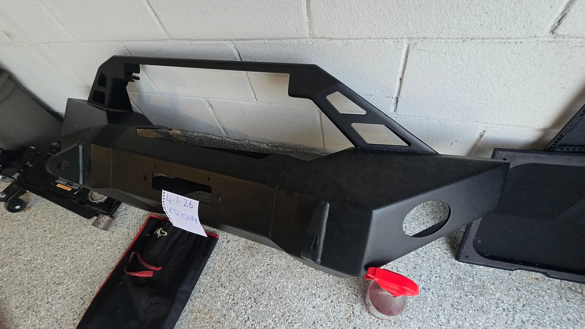 Jeep Wrangler JL Black Window front bumper 20260401_072005