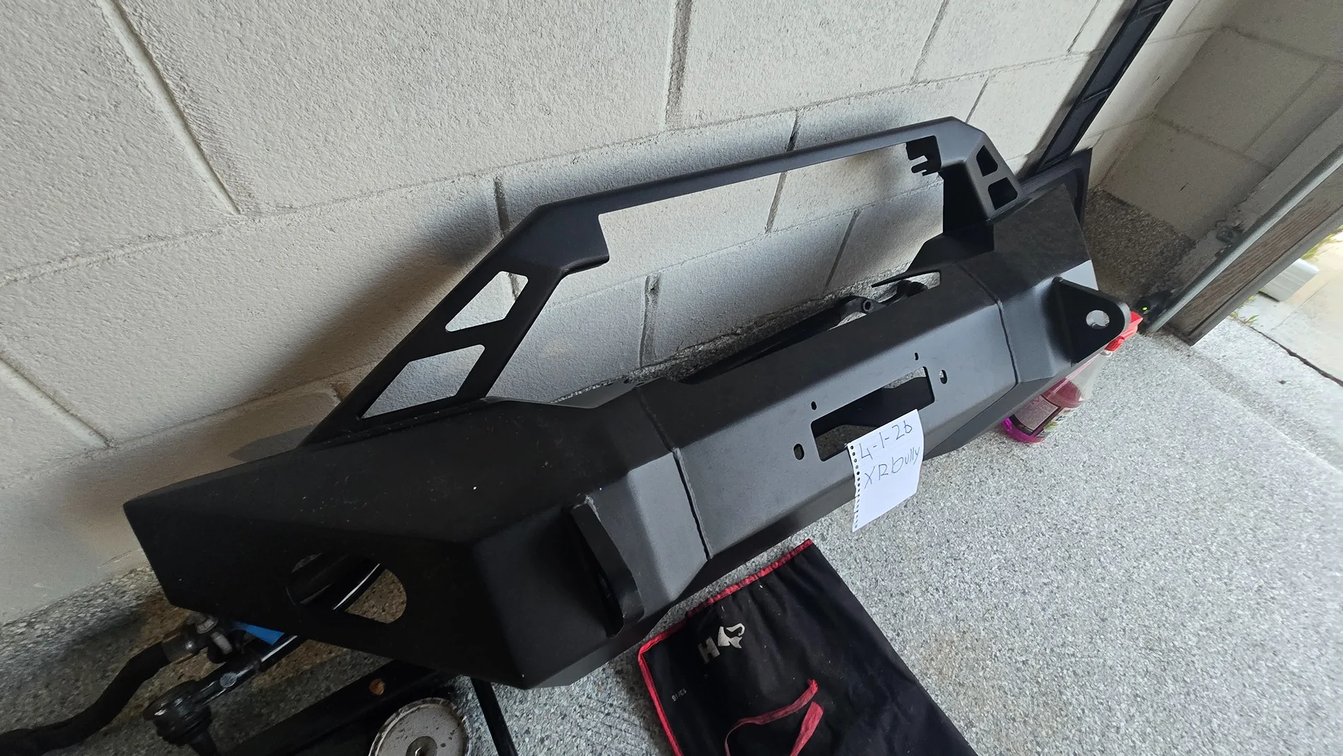 Jeep Wrangler JL Black Window front bumper 20260401_071959