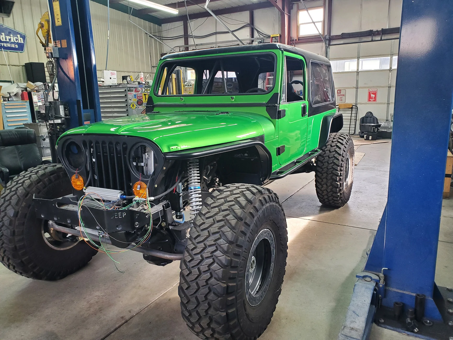 Jeep Wrangler JL Looking for Stretched 2-Door Wrangler 20250215_110410