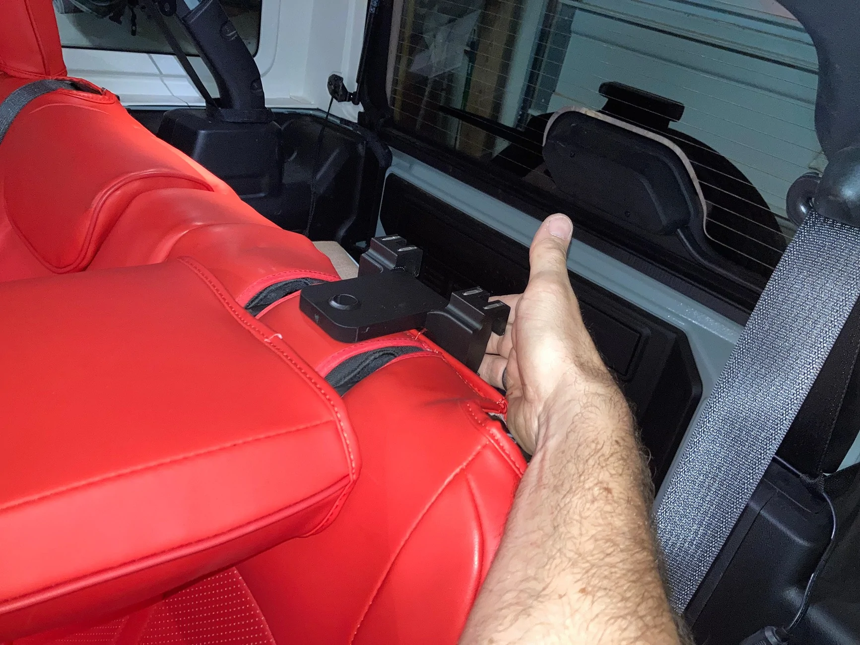 Jeep Wrangler JL Soft Top Window Holders for the Jeep IMG_3284
