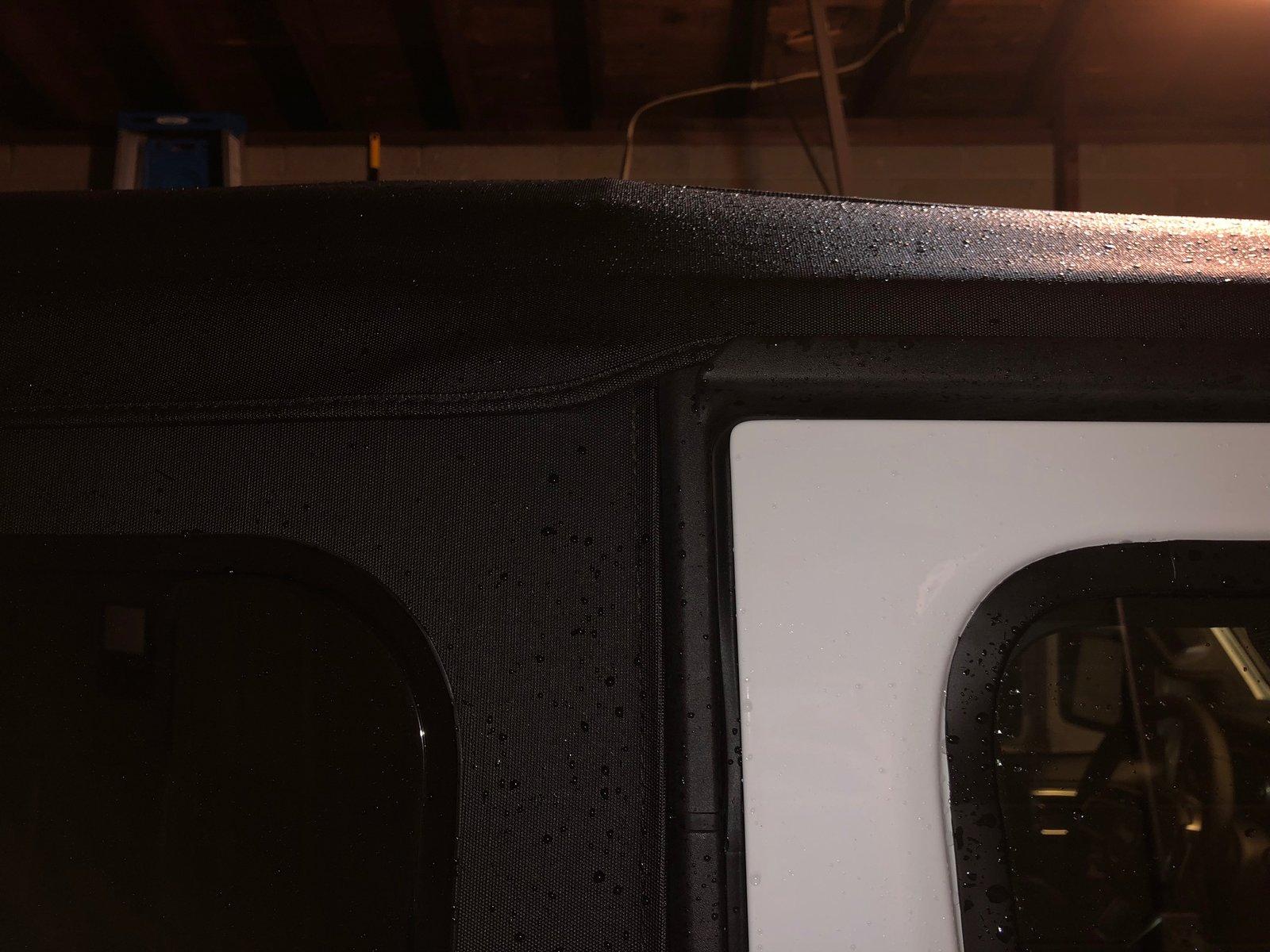 Jeep Wrangler JL JULR Soft Top Issue 0527351E-709A-4F9F-A848-E71D2A5F71B2