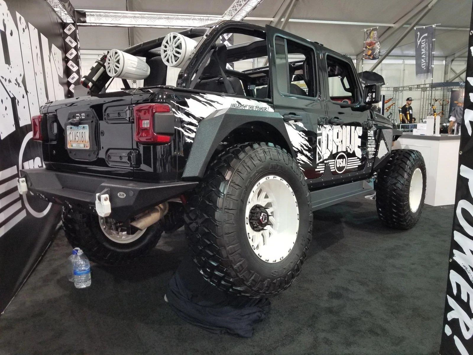 Jeep Wrangler JL SEMA photo thread. 20181101_163743