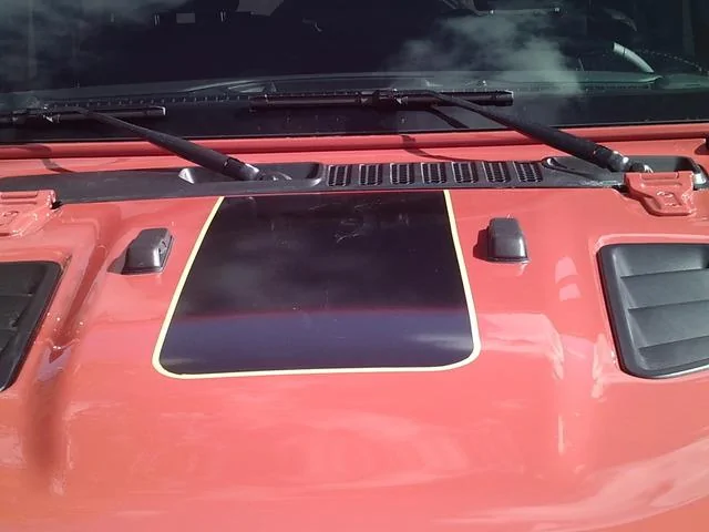 Jeep Wrangler JL Sunlight reflection off the hood SUNP0218_zpsok9peoyj
