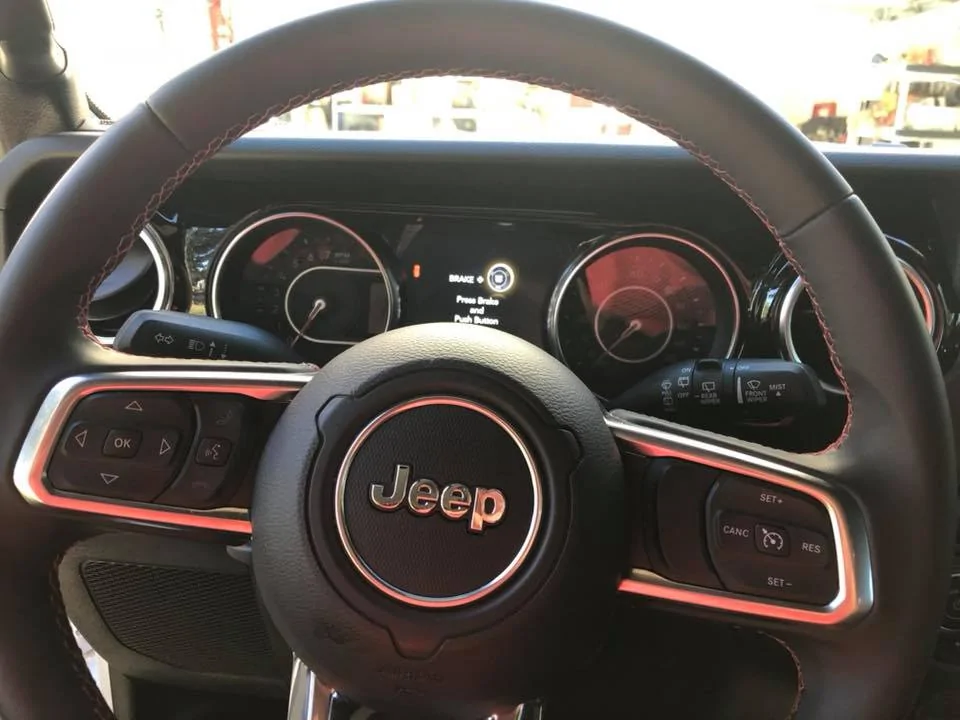 Jeep Wrangler JL JL Dash Color Changes 45256668_2174008635983551_4801457636572659712_n