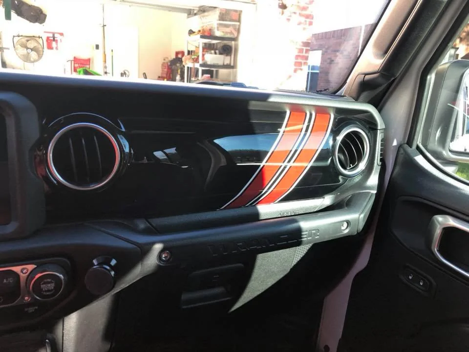 Jeep Wrangler JL JL Dash Color Changes 45276138_2174008619316886_5394496915394002944_n