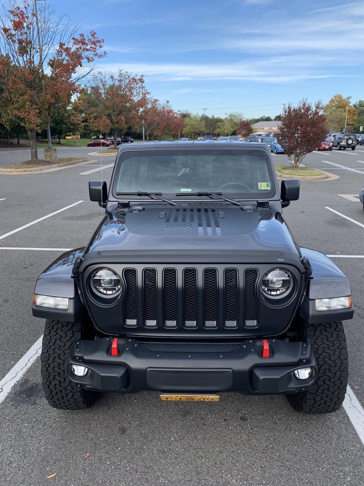 Jeep Wrangler JL Blacking out the grill 4CC0921A-0F41-464B-BE7B-68F73AD5AF5E