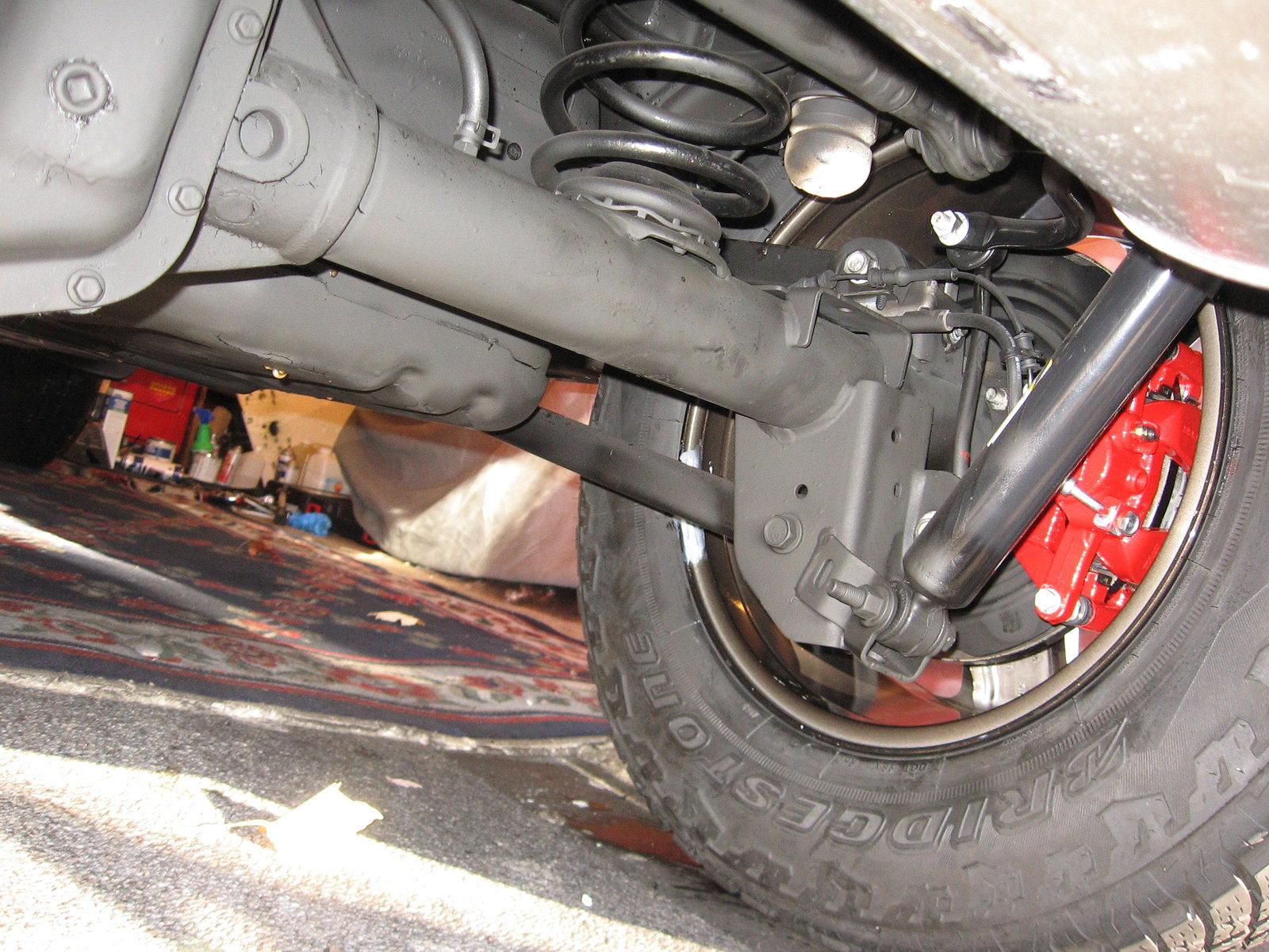 Jeep Wrangler JL Paint brake calipers on JLUR or is it too flashy? IMG_1418.JPG