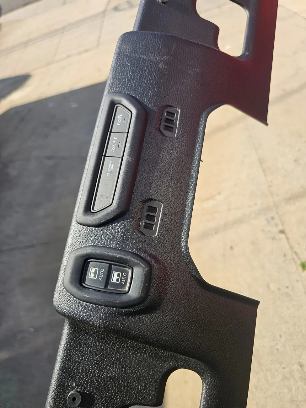 Jeep Wrangler JL Sky one touch swap 20260407_154102