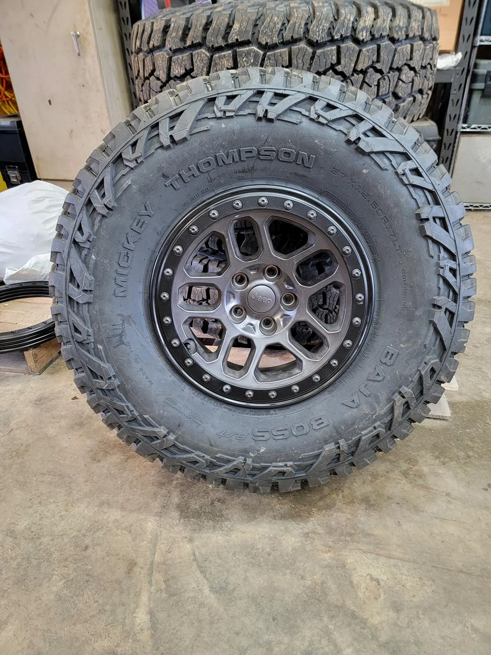Jeep Wrangler JL 25 bolt Mopar Beadlock Capable Wheel Trim Rings 20260307_153559