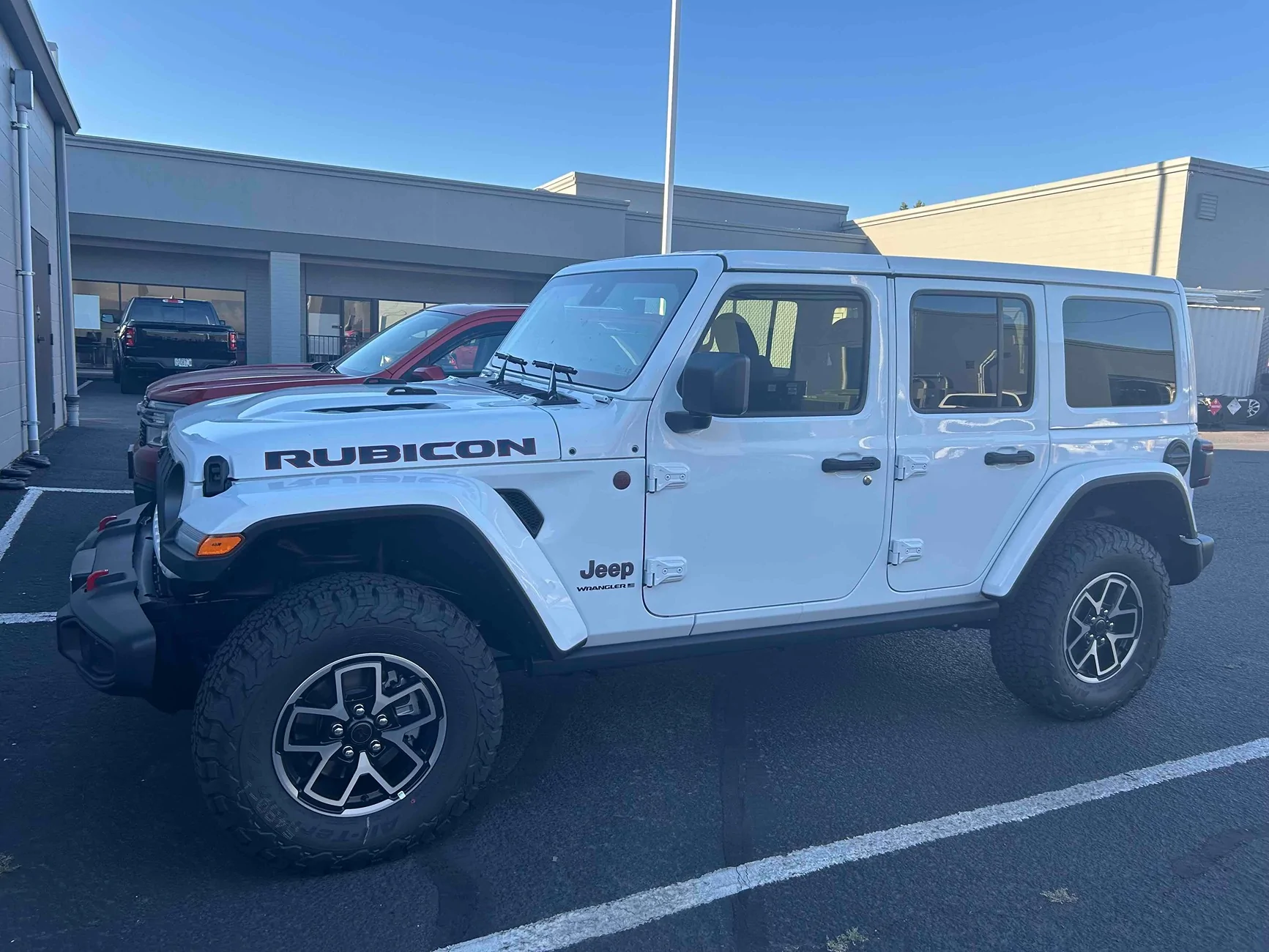 Jeep Wrangler JL Wind noise coming through passenger door f21d0c60-99ac-11f0-b37e-331c4f3ec22d