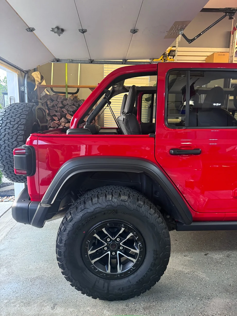 Jeep Wrangler JL Picked up a TopLift Pro 2.0 IMG_4367
