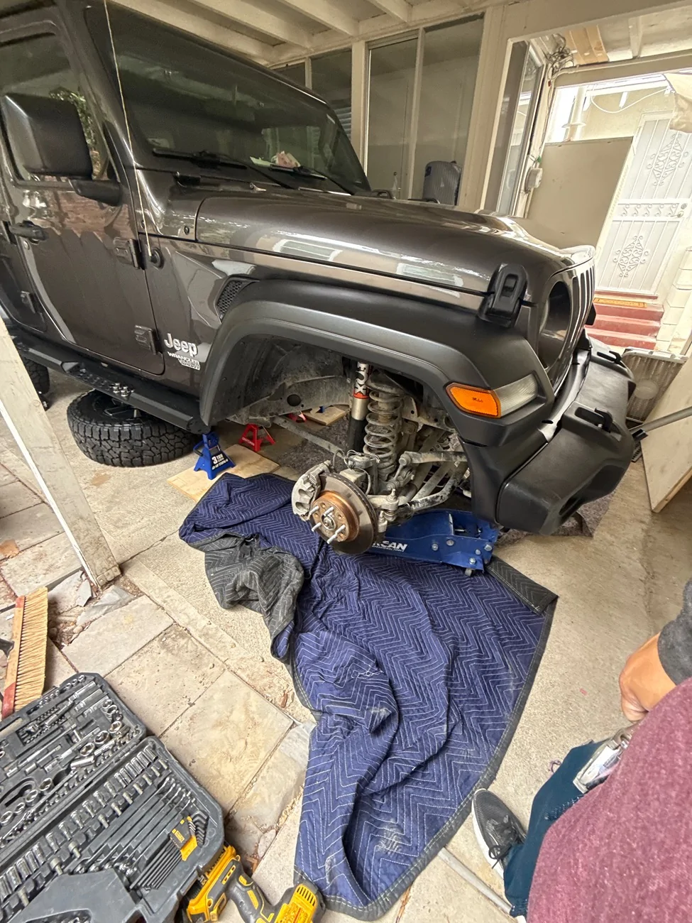 Jeep Wrangler JL Lil Sports guide from Marketplace Mojave to a Raptor hunting journey IMG_1922