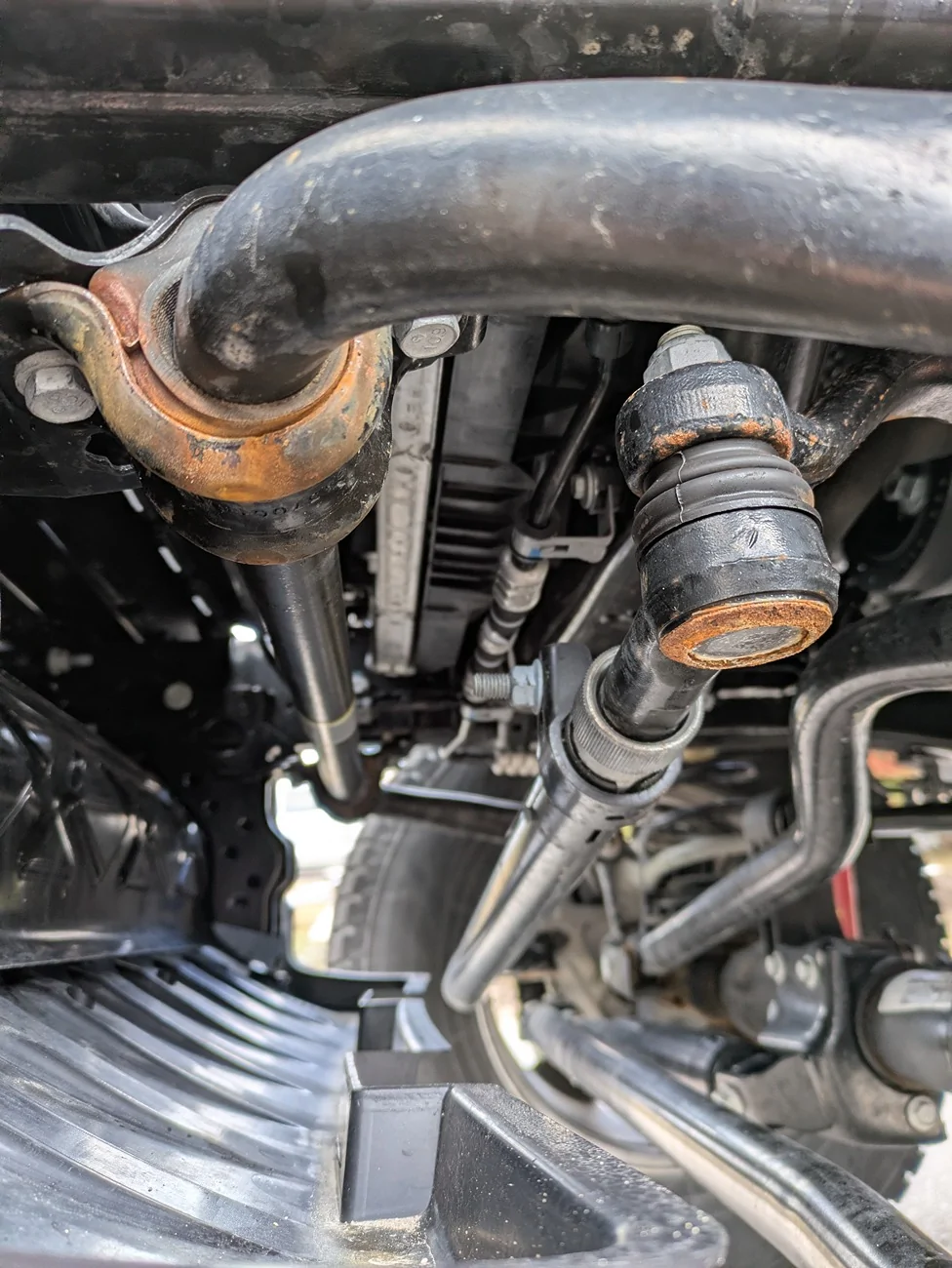 Jeep Wrangler JL Is this amount of rust normal (9 months old) 6000 miles PXL_20260403_182804590