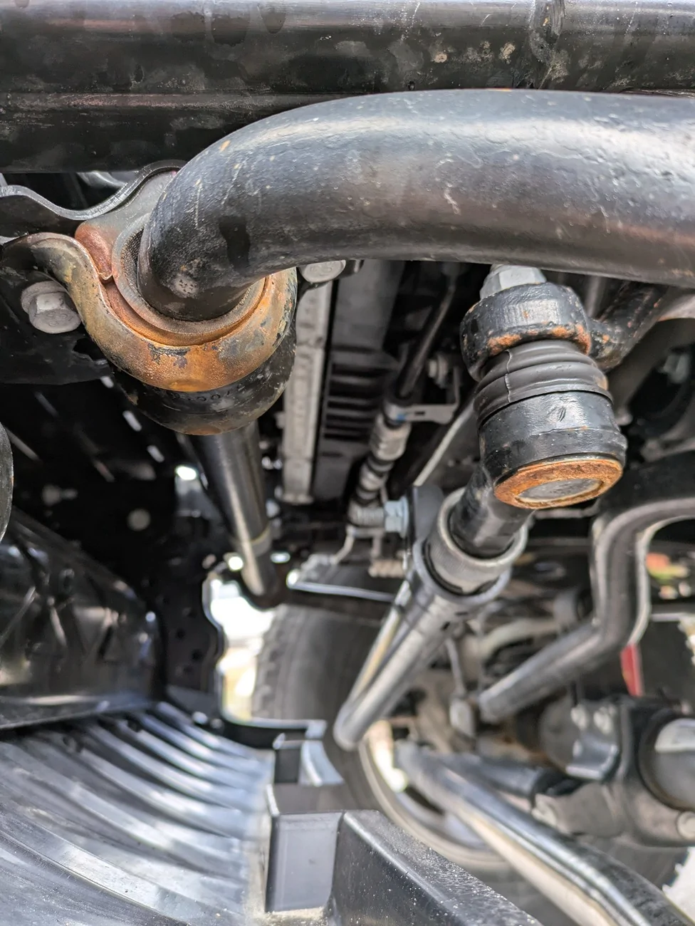 Jeep Wrangler JL Is this amount of rust normal (9 months old) 6000 miles PXL_20260403_182806132