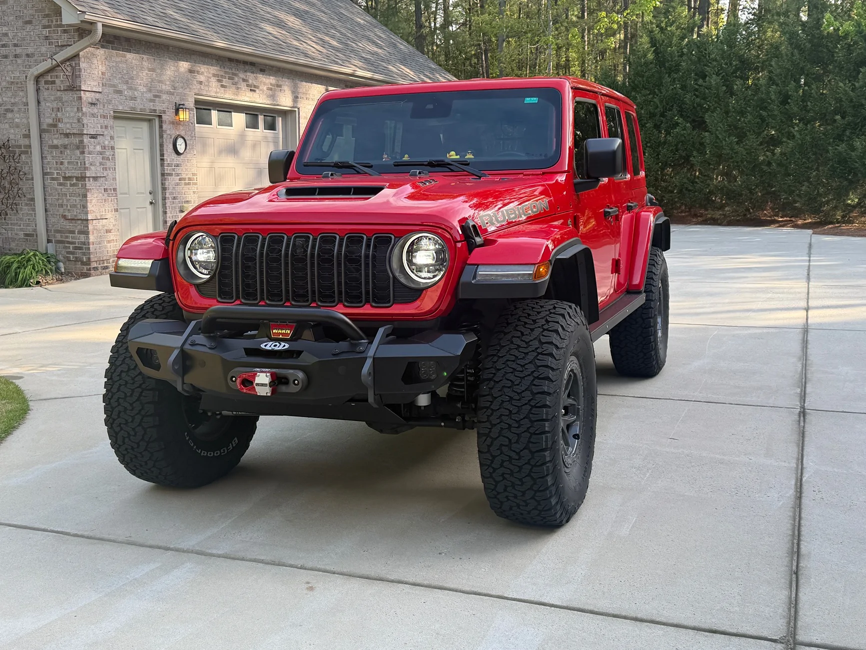 Jeep Wrangler JL Mopar vs LOD Front Bumper IMG_4213