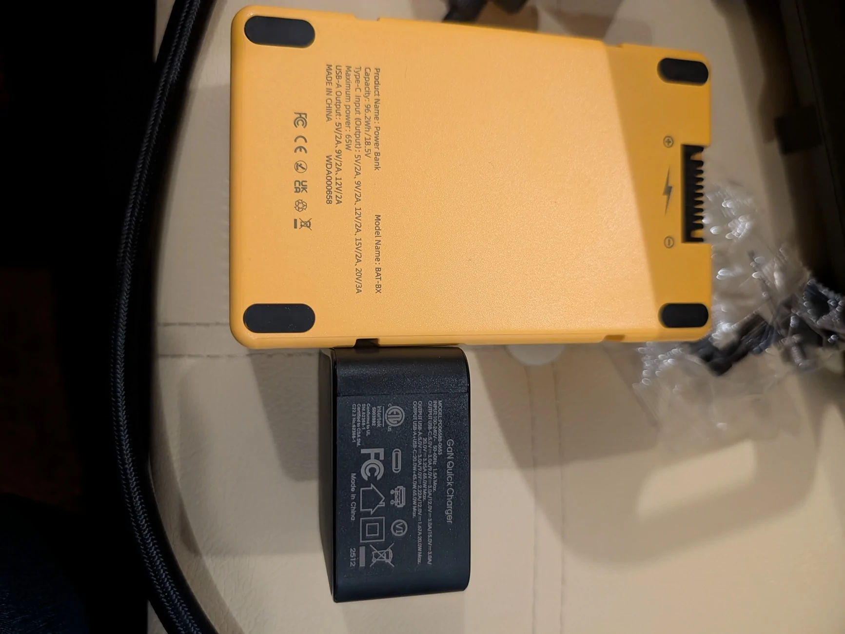 Jeep Wrangler JL Auxito AT1 Inflator & Charger - Review PXL_20260405_132530041