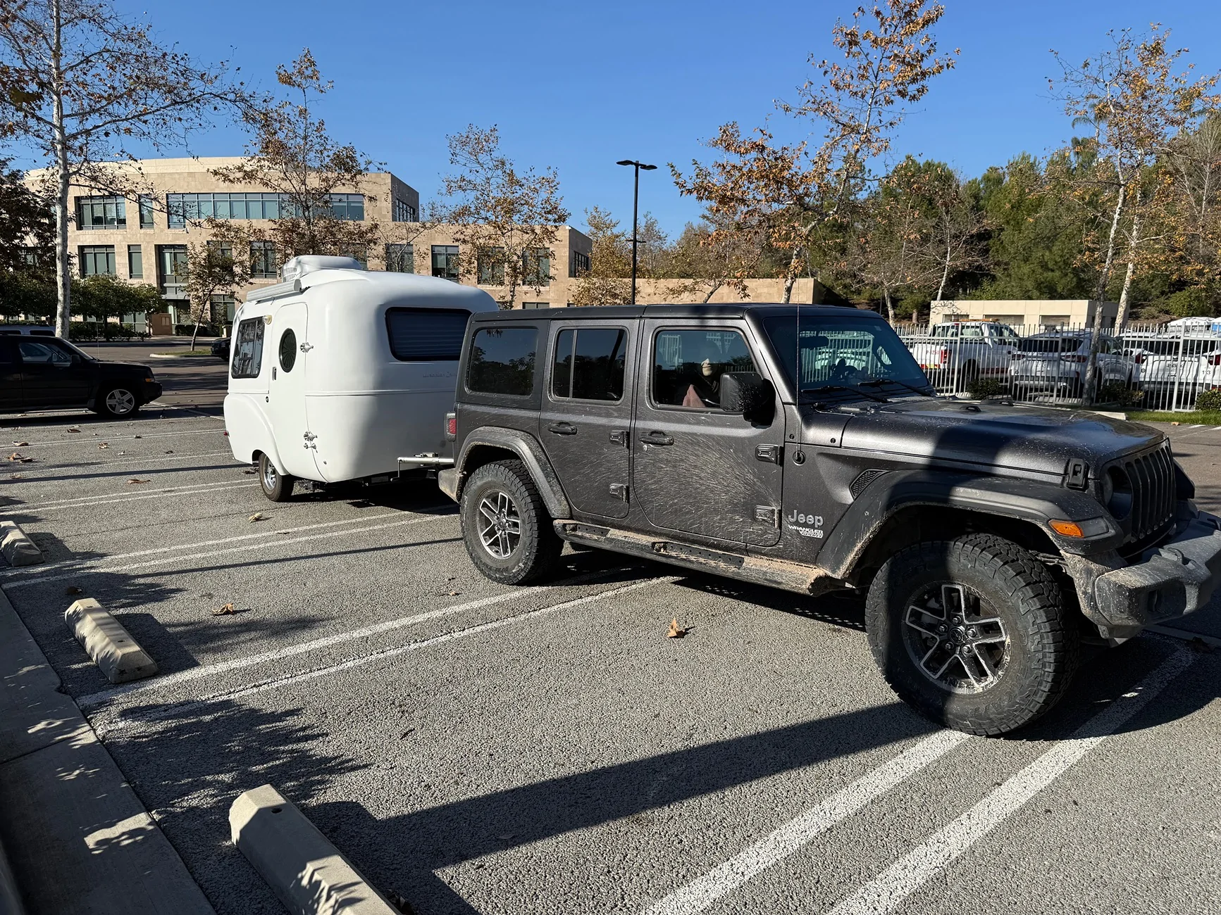 Jeep Wrangler JL Lil Sports guide from Marketplace Mojave to a Raptor hunting journey IMG_2439
