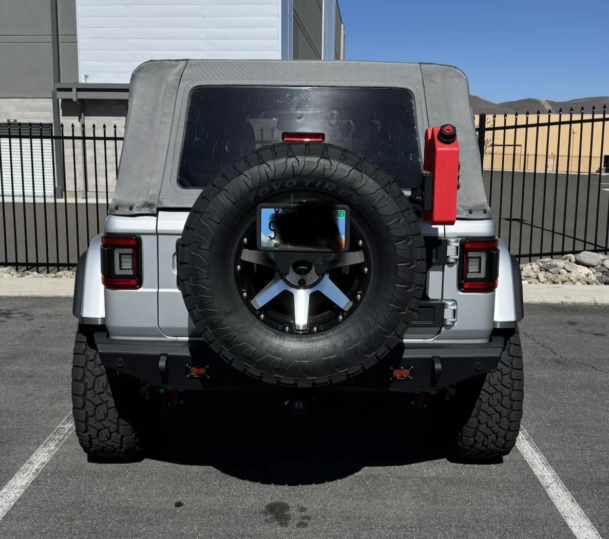 Jeep Wrangler JL 10% off Morimoto starts now! IMG_2069