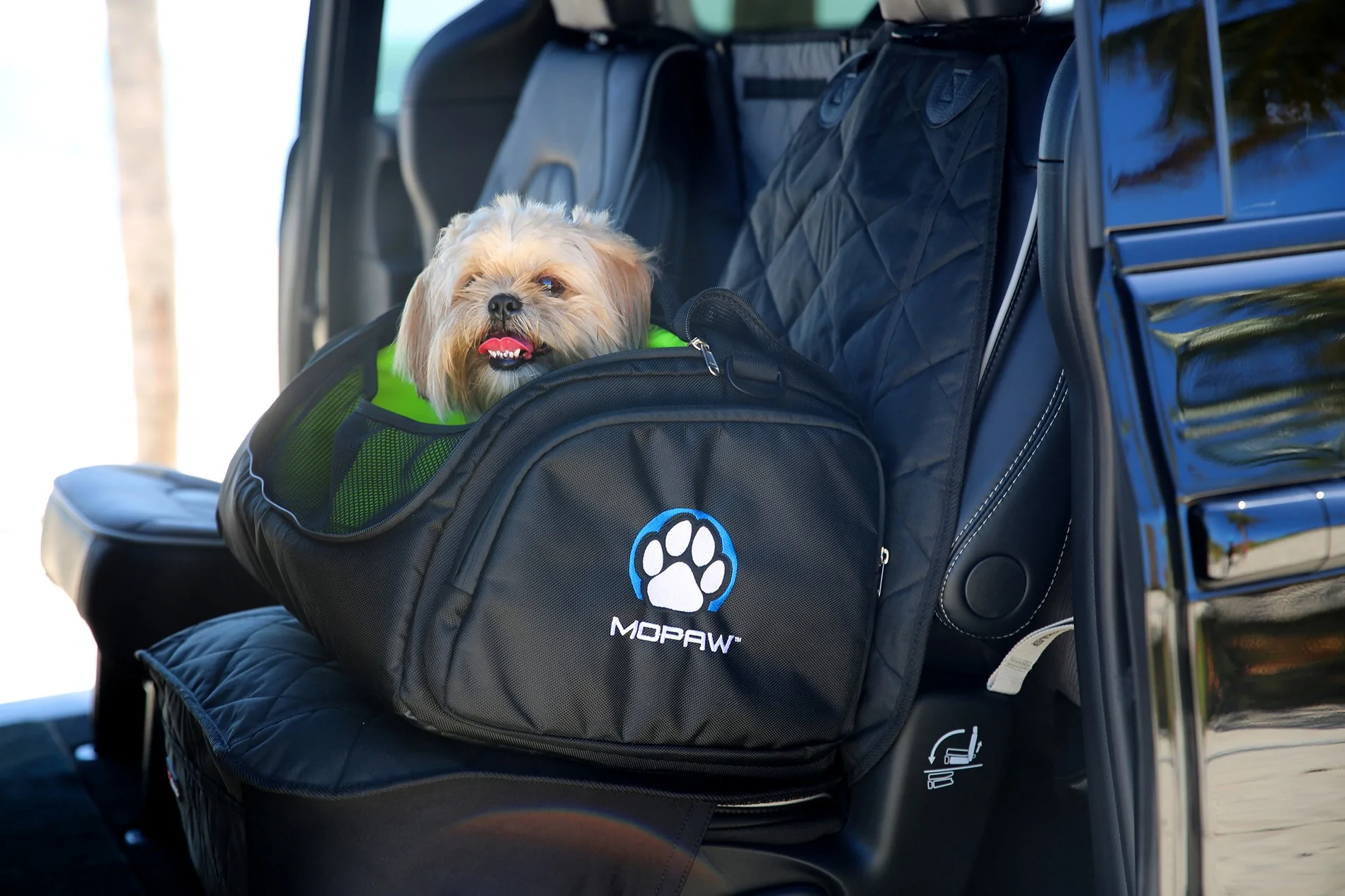 Jeep Gladiator Mopar announces Mopaw, new line of travel and vehicle‑related pet accessories {filename}