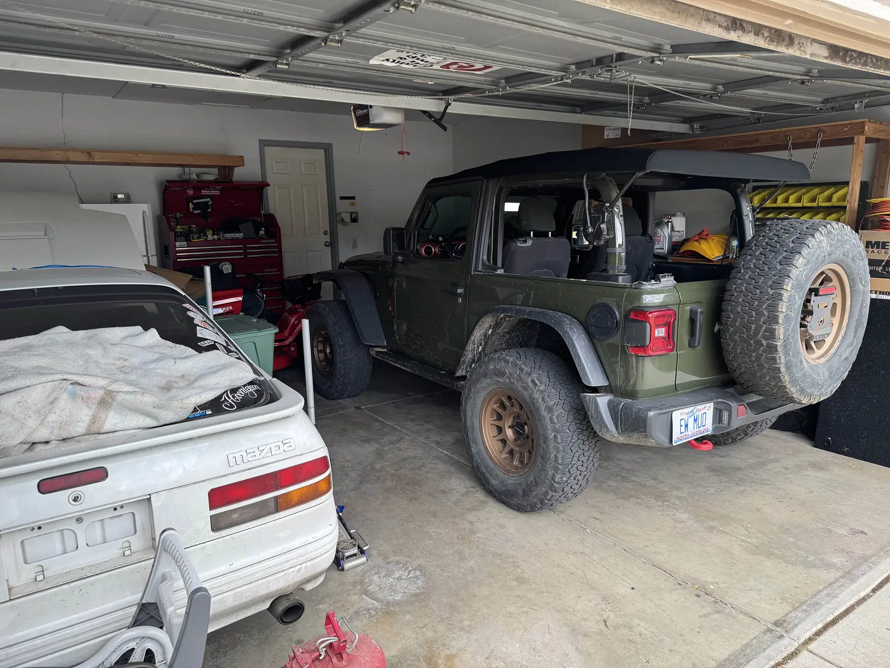 Jeep Wrangler JL My Garage sucks, so…. 1776980879577-r7