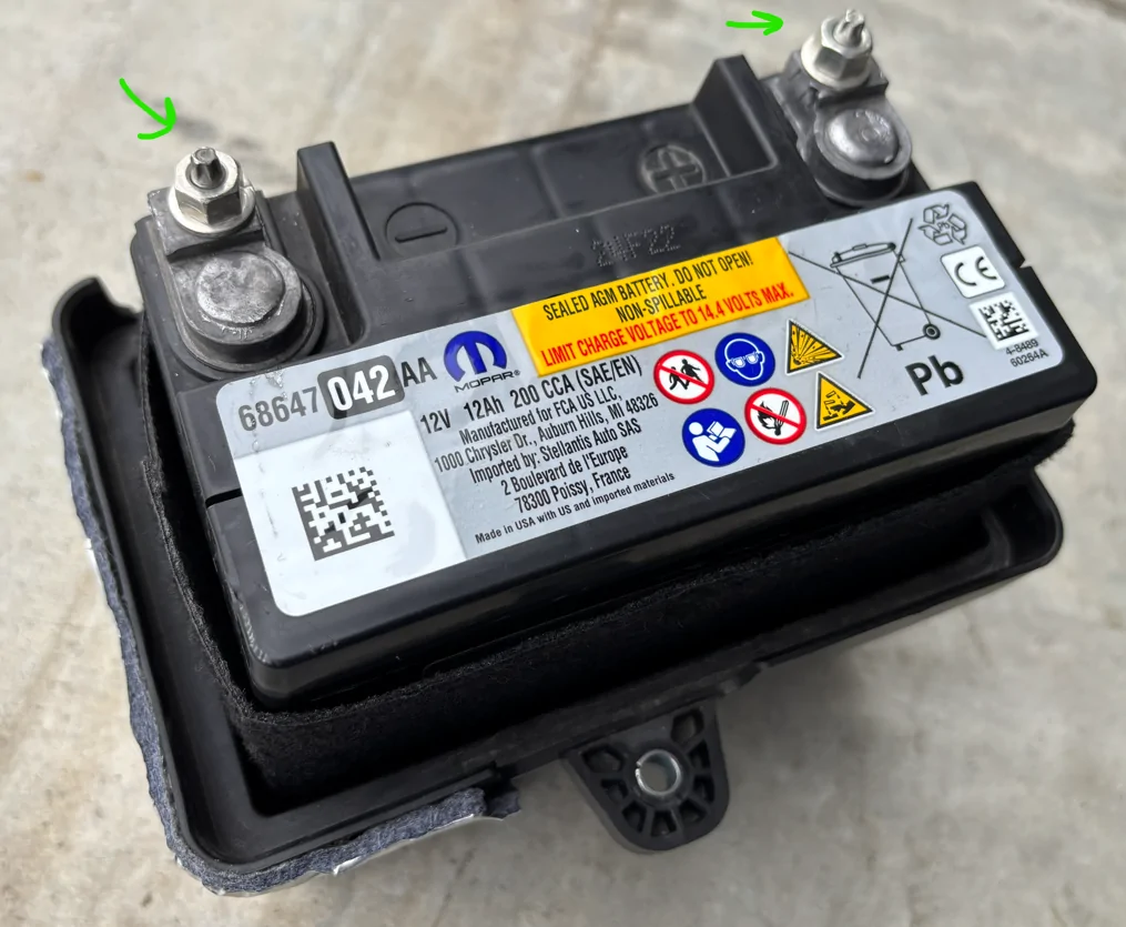 Jeep Wrangler JL Deleting (Removing) the Aux Battery 1777323512027-yk