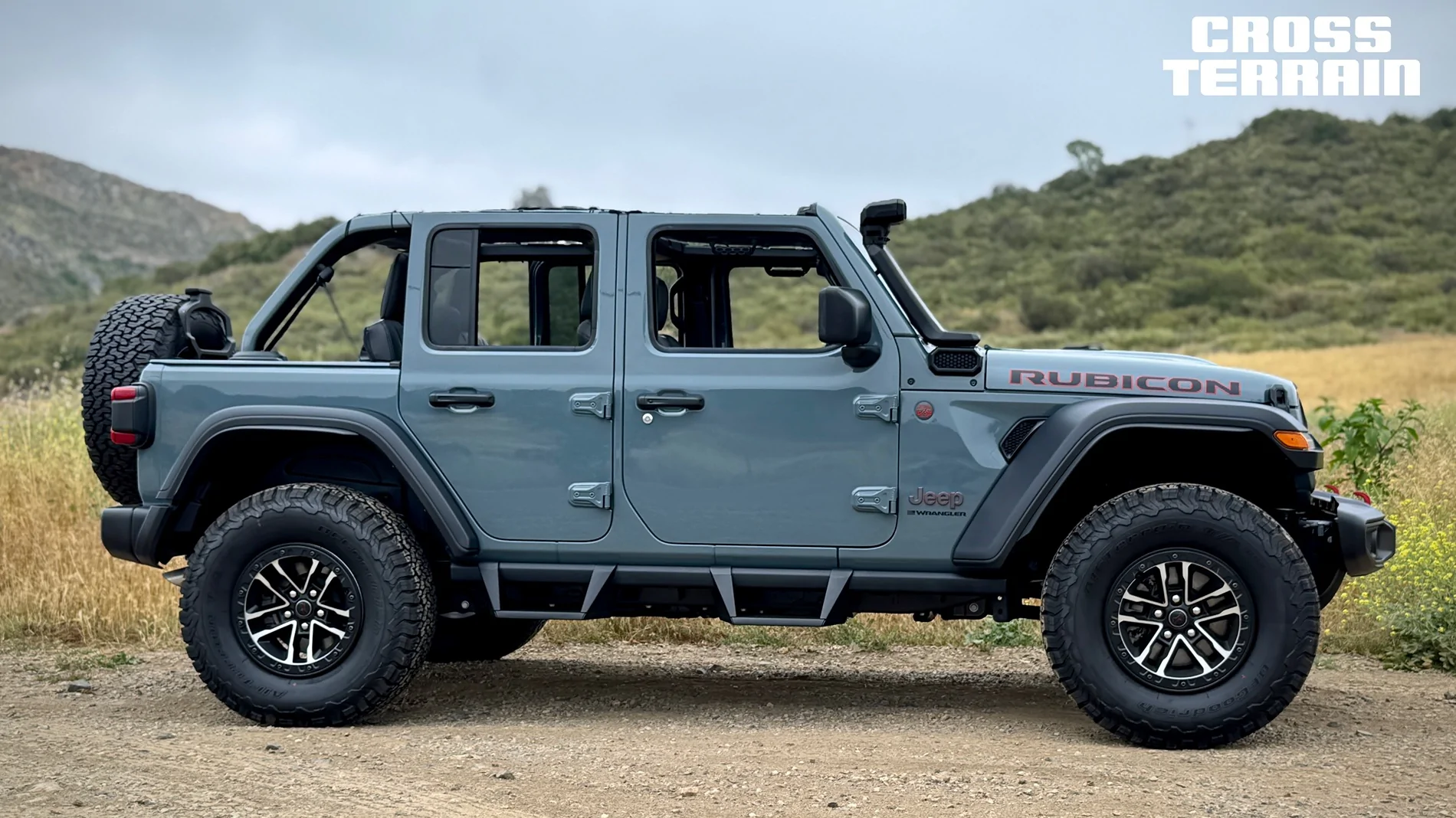 Jeep Wrangler JL AMP Research alternative IMG_7912 copy