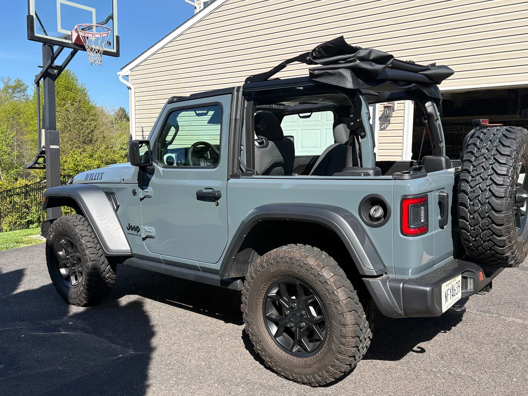 Jeep Wrangler JL Bestop Trektop Glide slantback installed ! IMG_8032