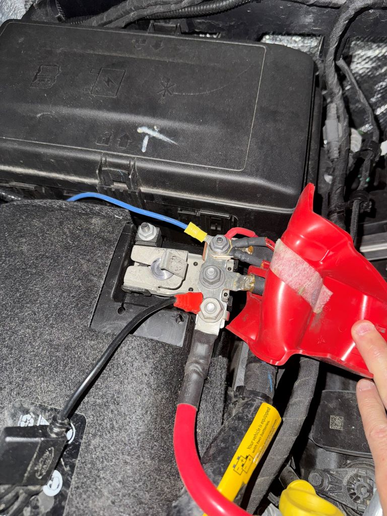 Jeep Wrangler JL Duralast Platinum H7 AGM battery issues? IMG_2231