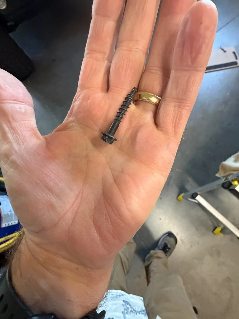 Jeep Wrangler JL Source for air filter housing screw? IMG_0857